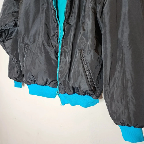 Columbia Reversible Vintage bomber nylon coat. Blue green and black. Size large - Picture 14 of 14